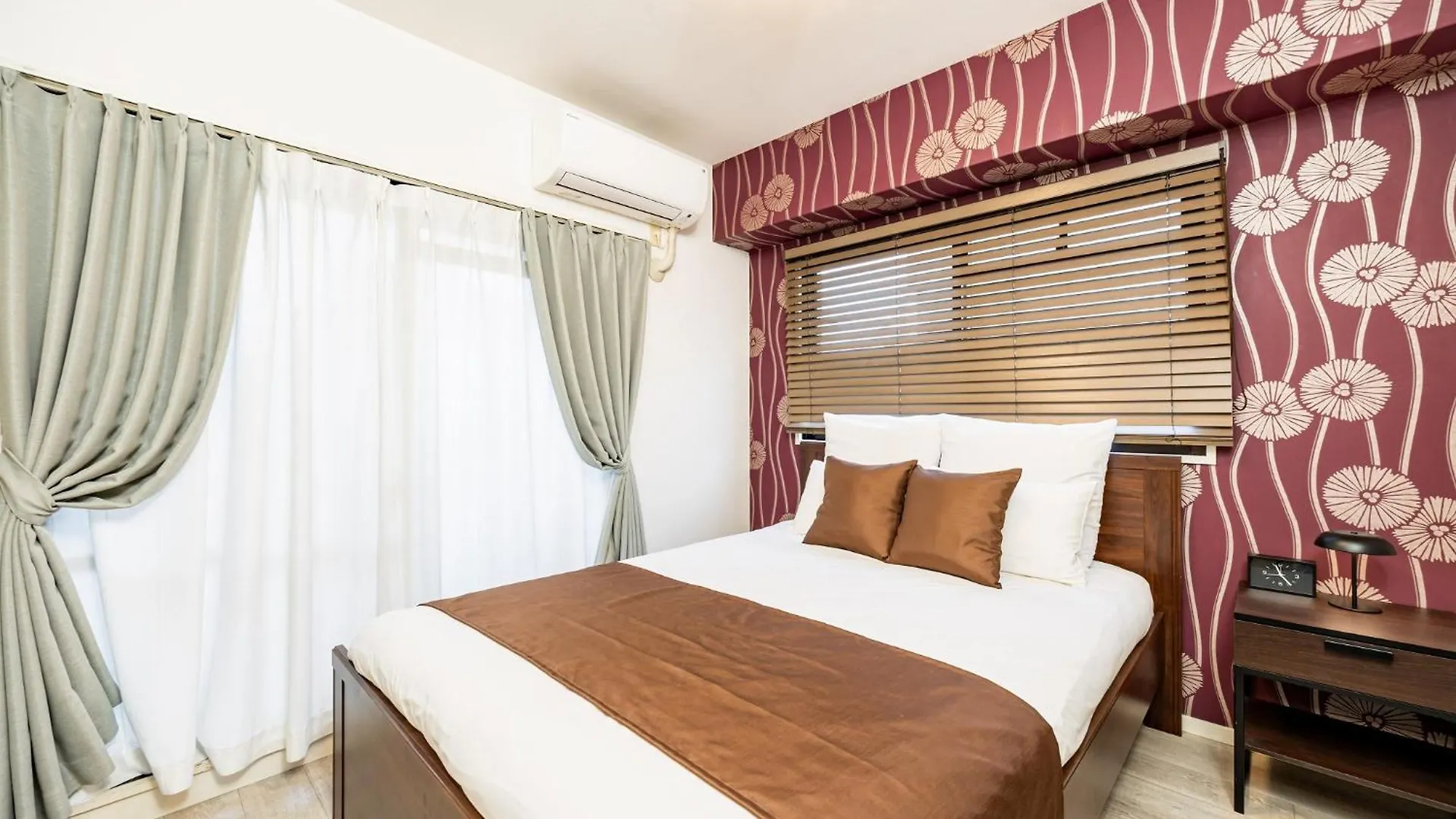 Apartment Bijou Suites Pine Brook 405 Osaka